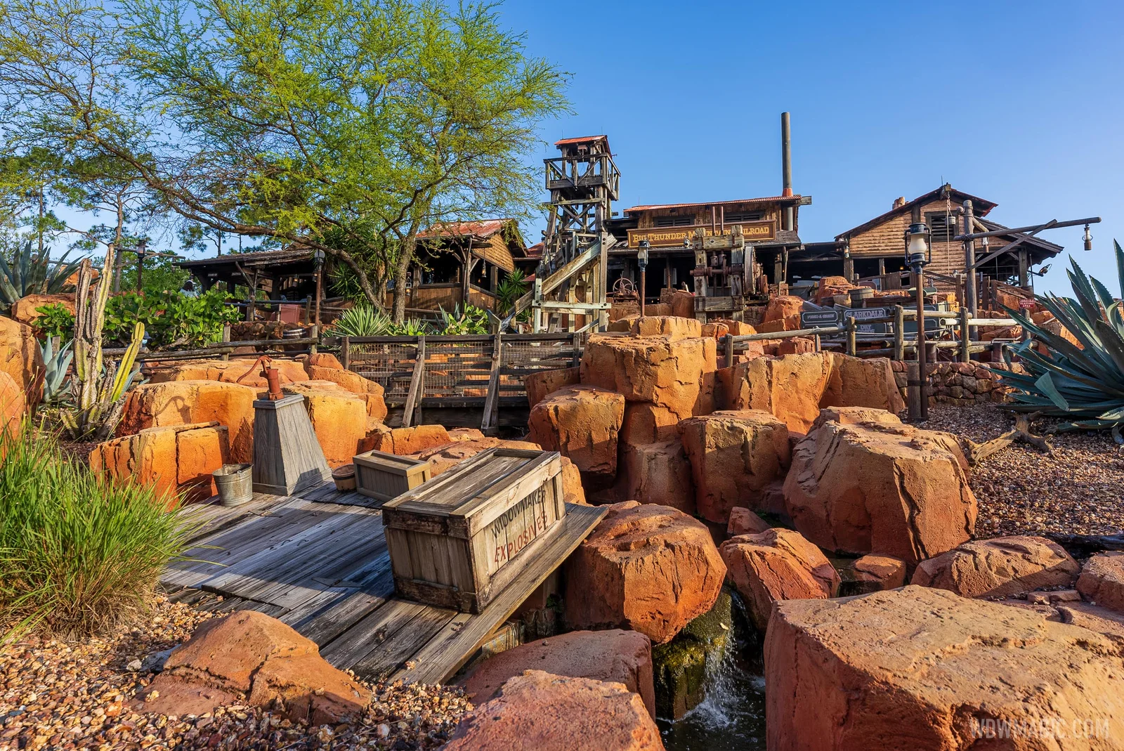 Big Thunder Mountain Reopens, Evacuates After Fire Extinguisher Deployed on Opening Day