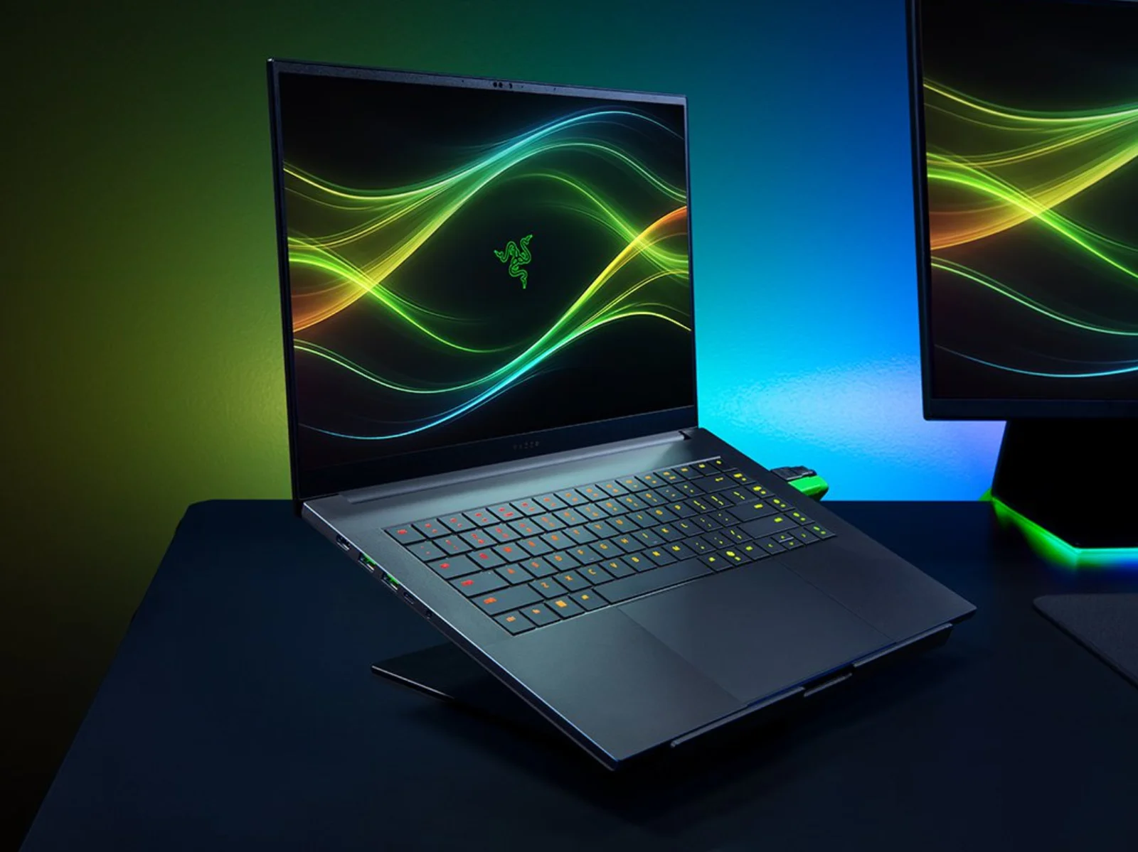 Razer Blade 16 debuts globally with Panther Lake CPU, RTX 5090, and up to 64GB RAM