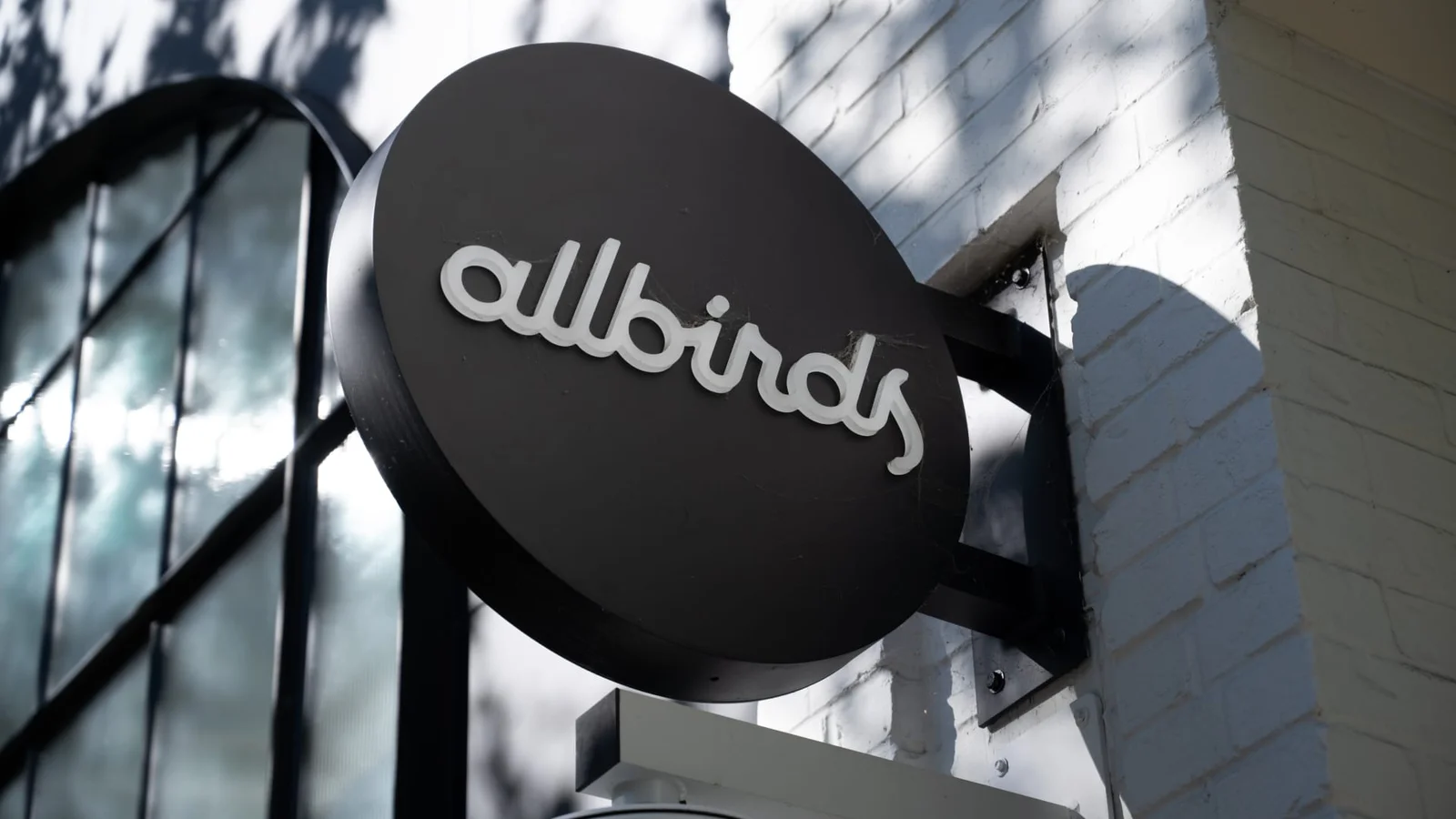 Allbirds rebrands as Smartbird, taps AI veteran to lead AI infrastructure pivot