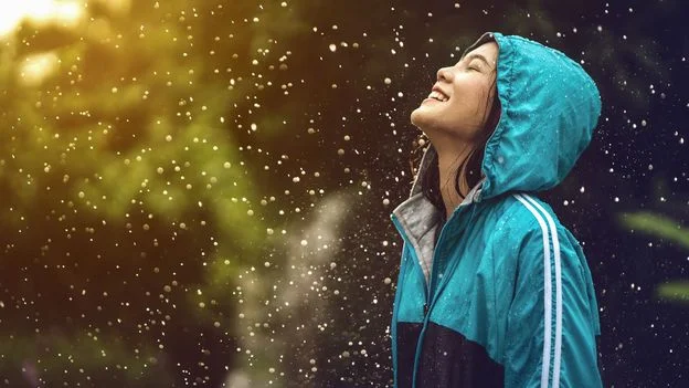 Rain’s Hidden Mood Boost: Ions, Petrichor, and Cleaner Air
