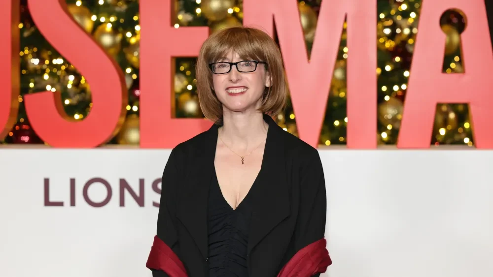 Freida McFadden Unmasks Real Identity: Dr. Sara Cohen Talks Writing Full-Time