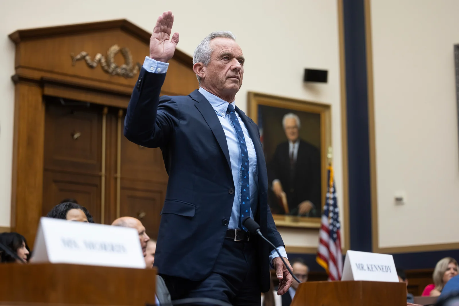 RFK Jr.'s Testimony, Hank Aaron, Censorship, and Troubling Candidacy: A Closer Look