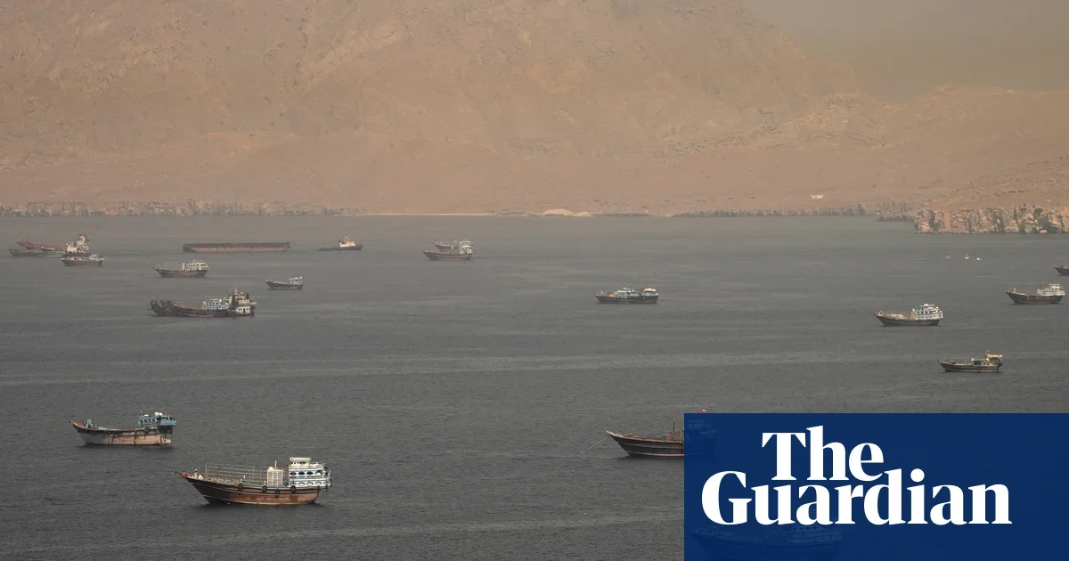 Iran Moves to Levy Fees in Strait of Hormuz After MoU Talks