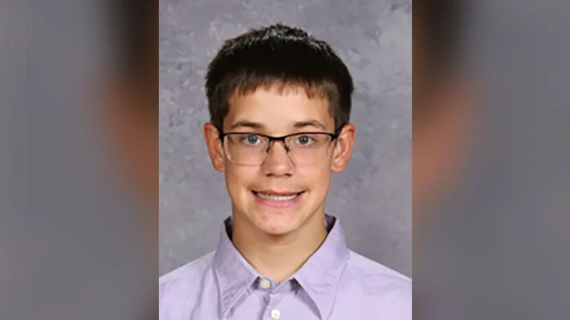 Desperate search for missing Indiana teen in extreme danger.