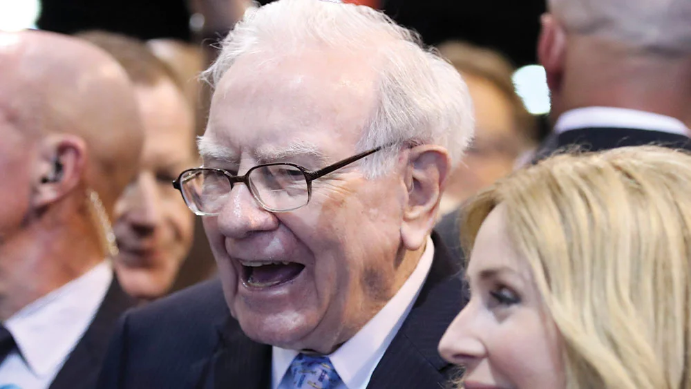 Market volatility persists as tech stocks slide and banks recover.
