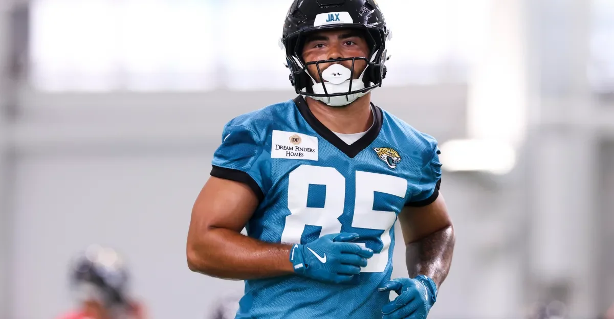 Tight End Market Heats Up as Kraft Gears Up for Extension