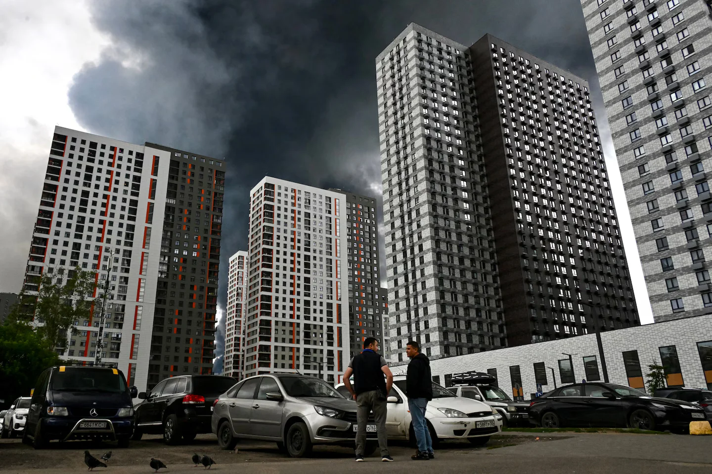 Ukraine unleashes a massive drone strike on Moscow in retaliation