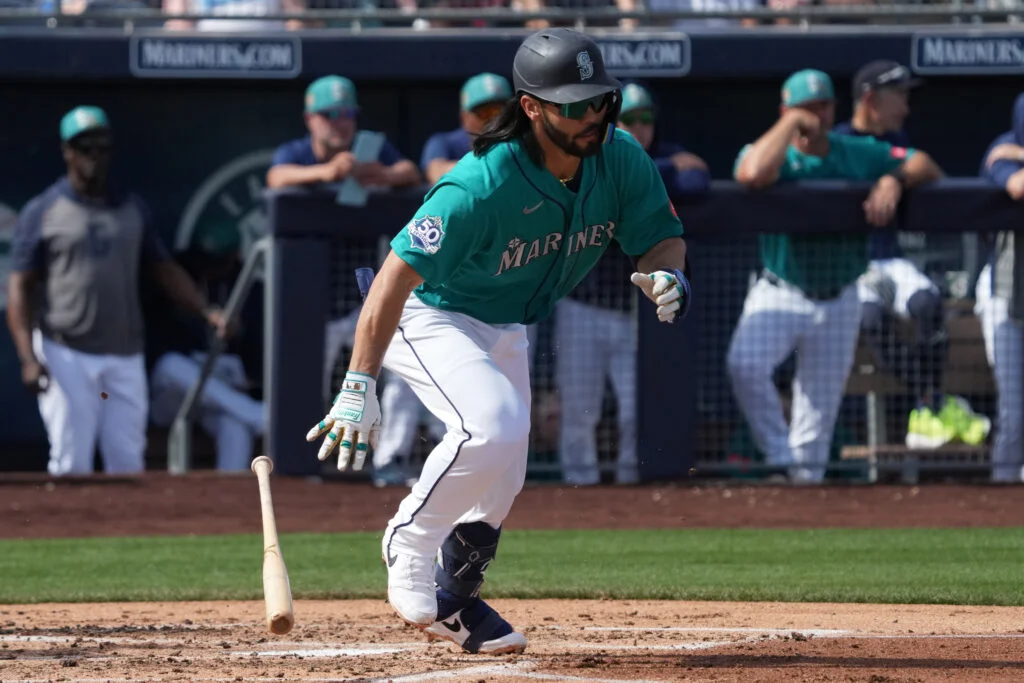 Mariners Promote Connor Joe as Robles Lands on IL