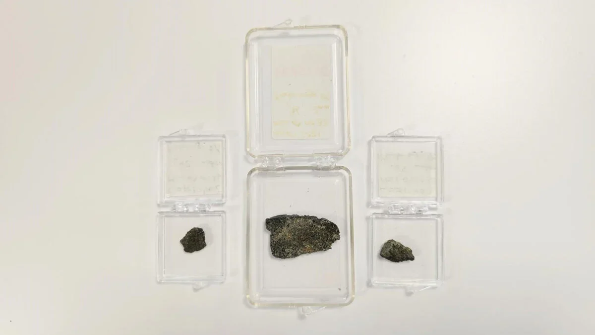 Ballpoint Ink in Martian Meteorites Highlights Contamination Challenge