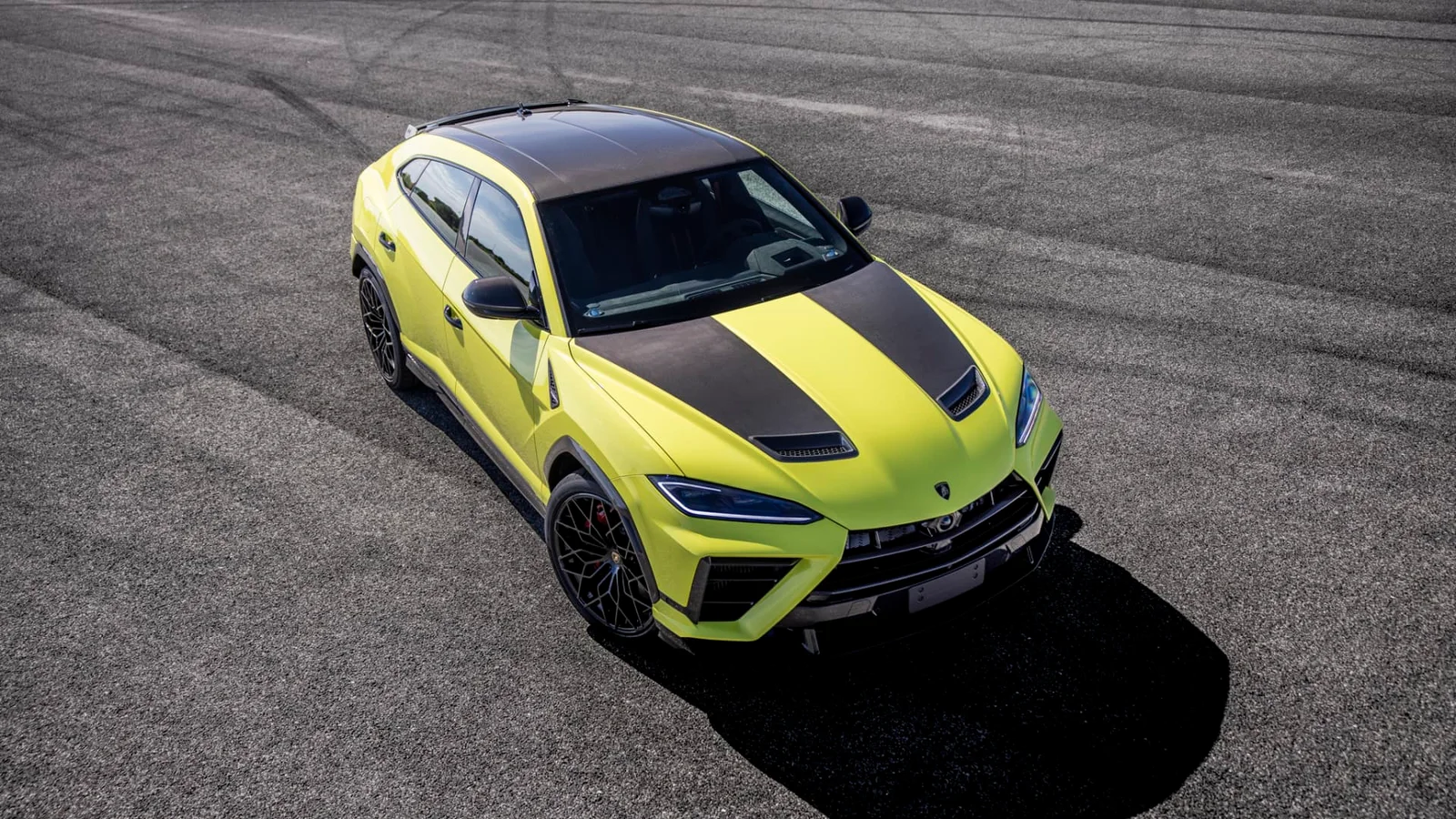 Lamborghini Unveils Hybrid Urus SE Performante, Claims Fastest Super SUV Status