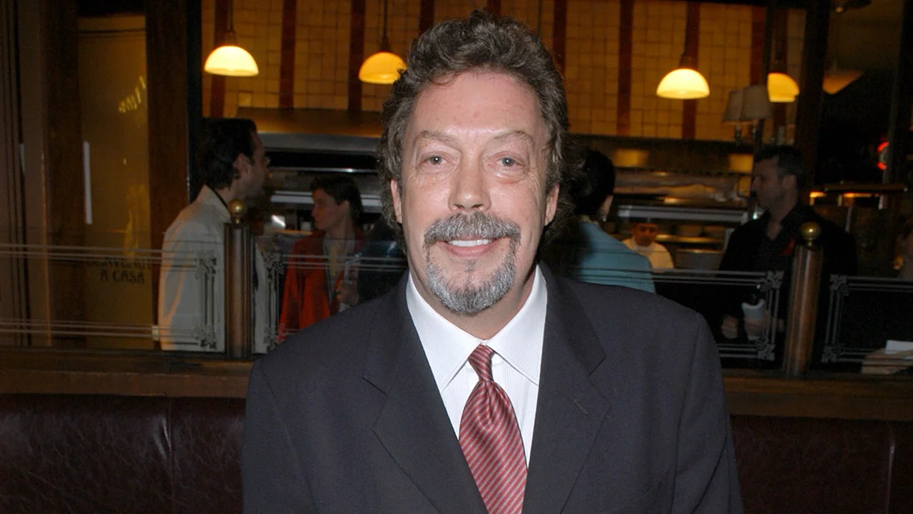 Tim Curry's Passing at 80 Linked to Coronary Artery Disease, Officials Say