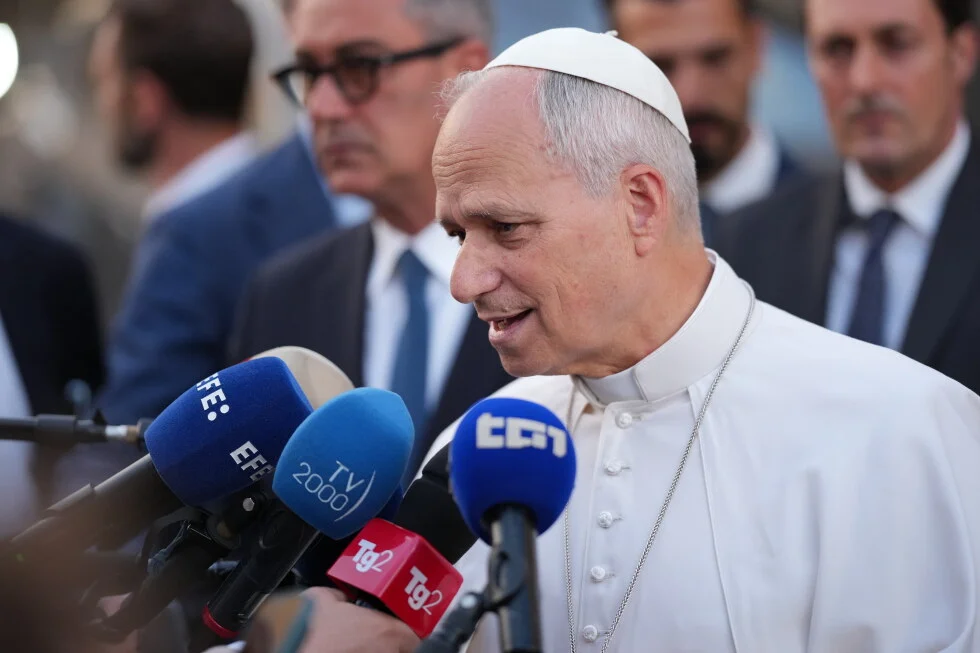 Traditionalist Catholics push ahead with bishop appointments, challenging papal authority