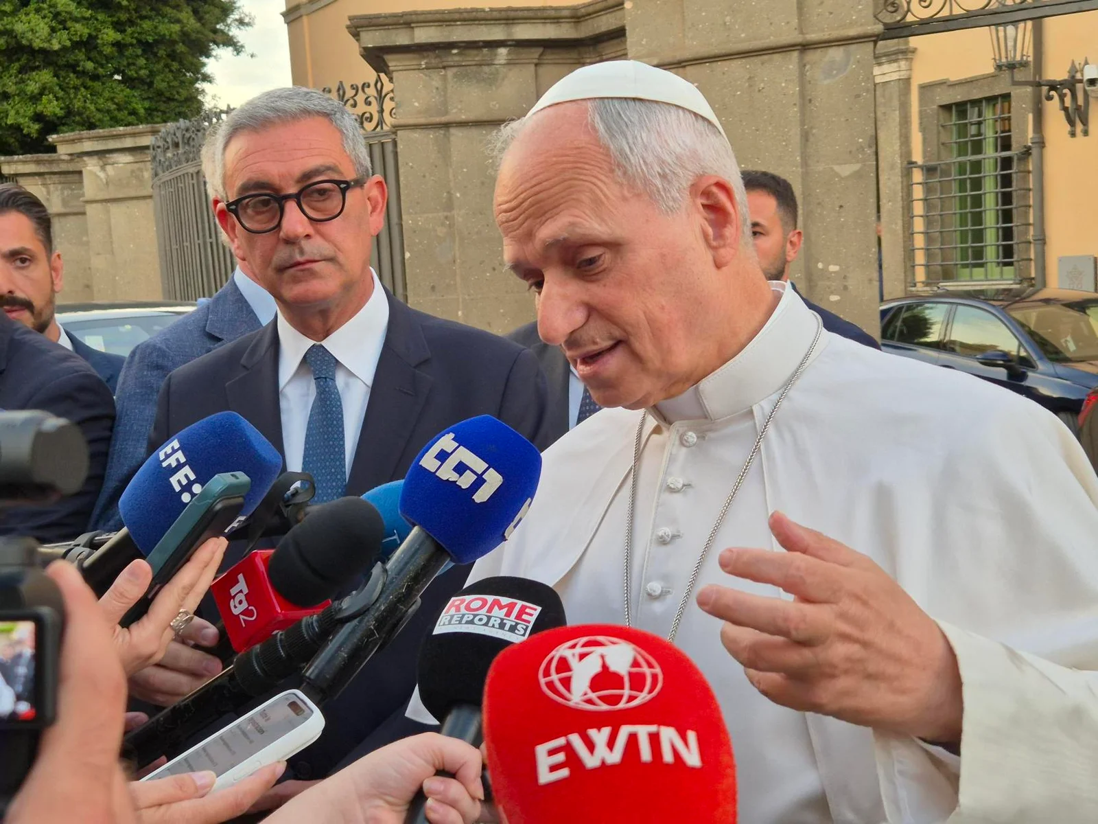 Pope cautions SSPX ordinations could push group toward schism