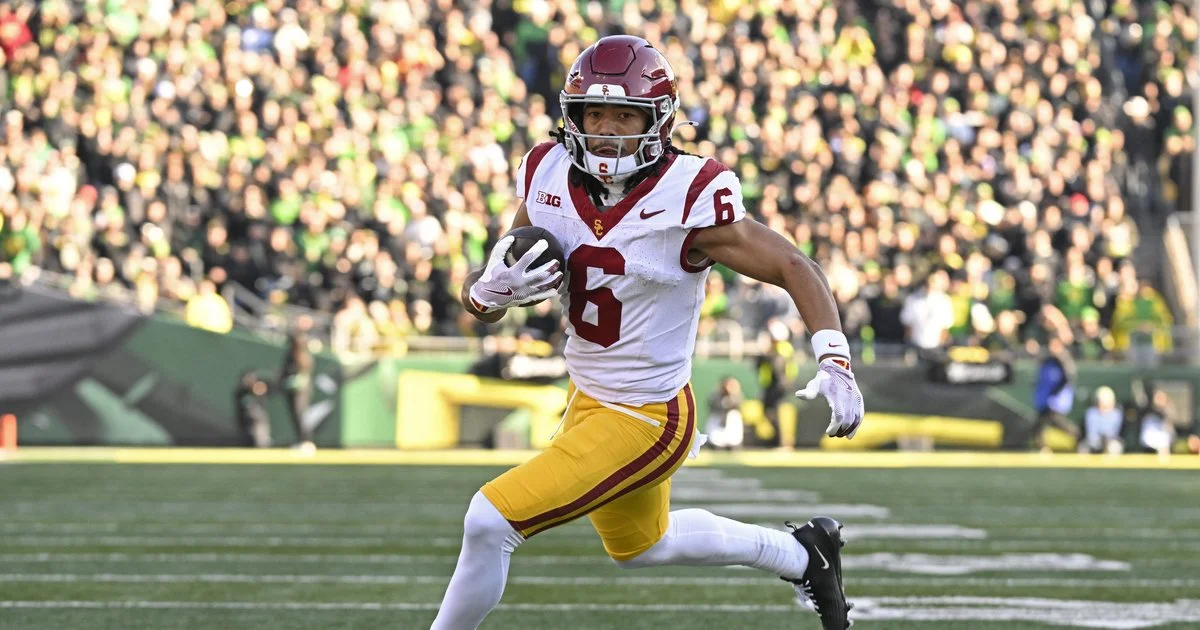 Eagles roll the dice on a productive USC slot receiver in Makai Lemon