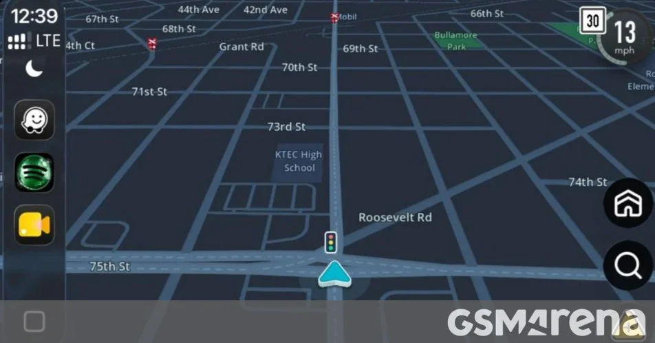 Waze widens test of traffic-light display to more users