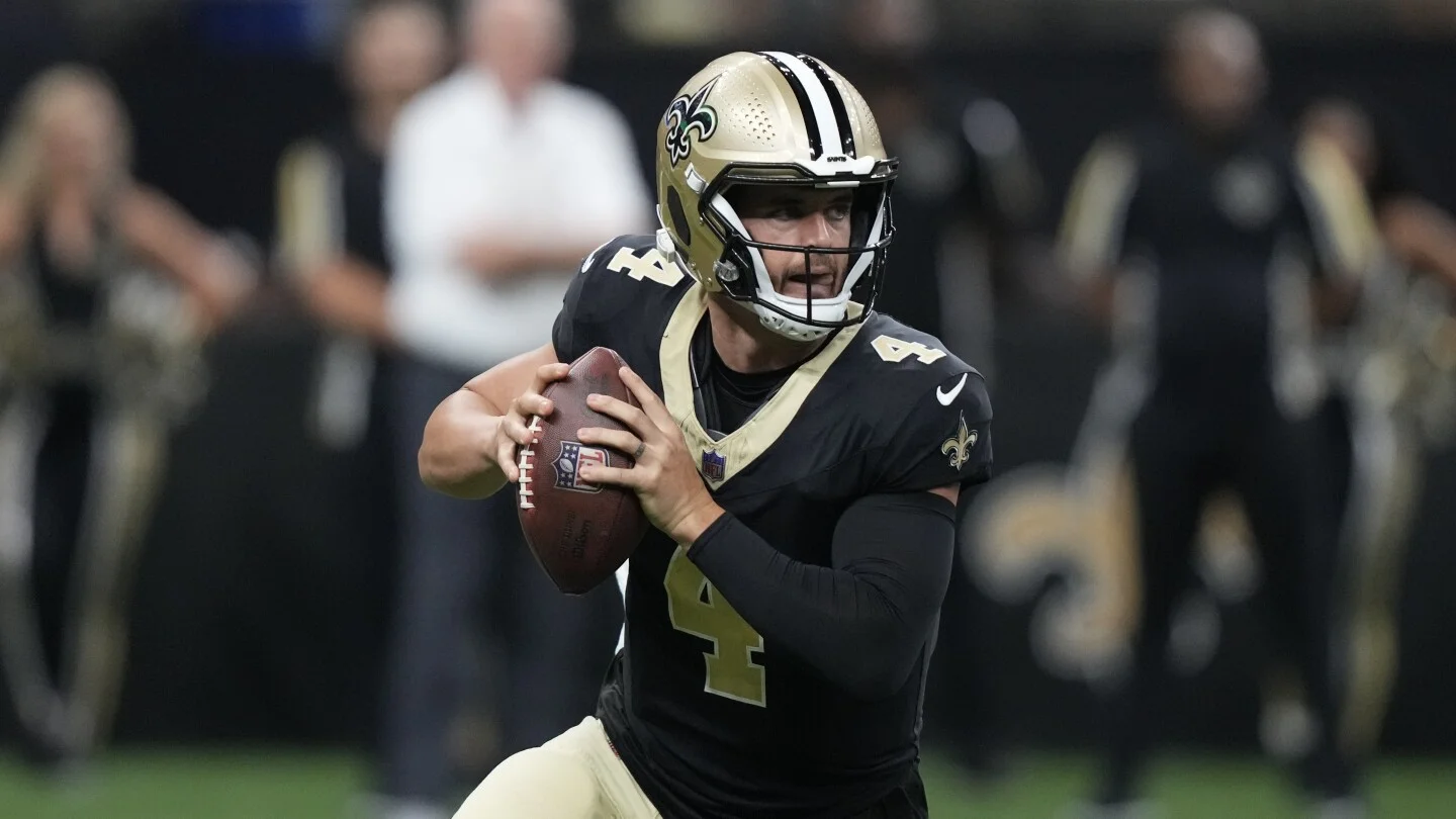"Derek Carr shines in Saints debut, leading team to preseason victory over Chiefs"