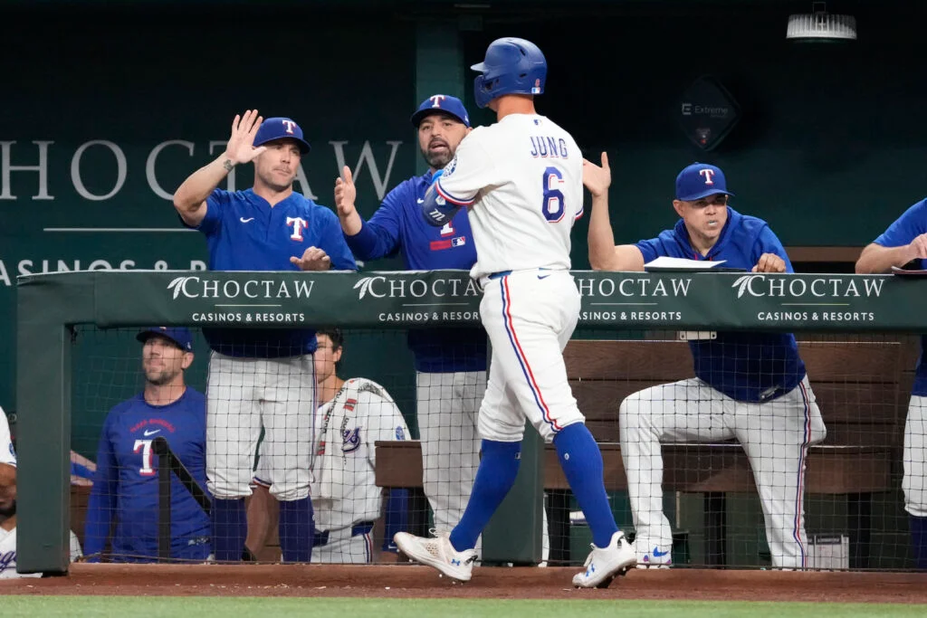 Rangers Turn to Smith as Jung Hits IL