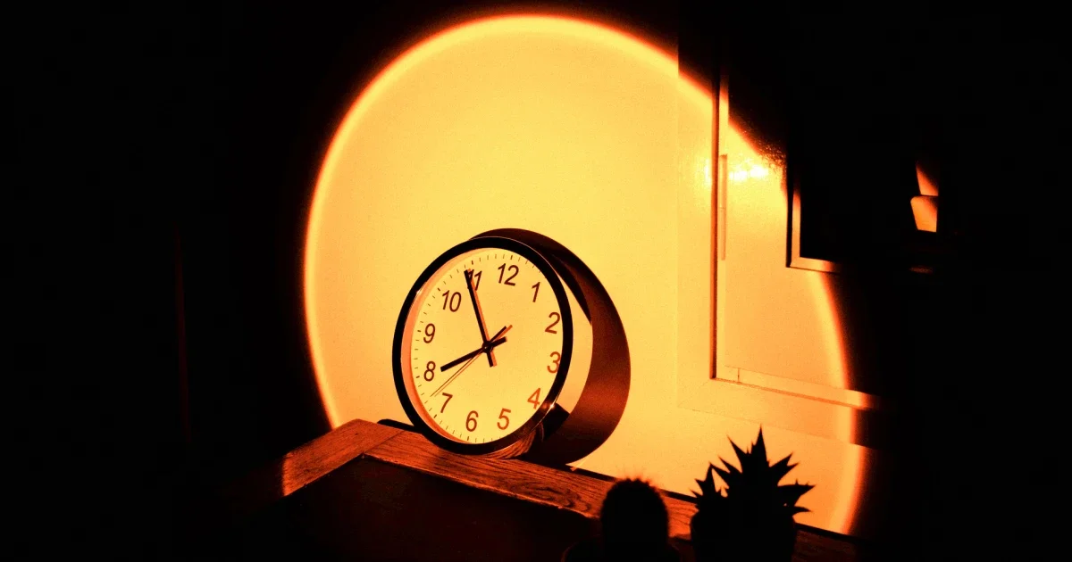 House backs permanent daylight saving time, sends bill to Senate