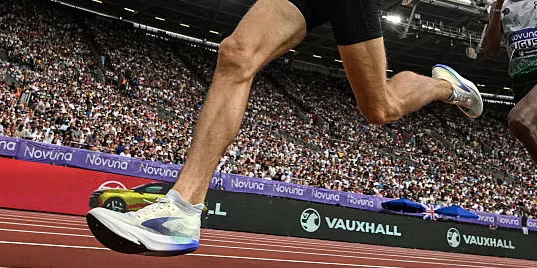 Kerr Breaks Mile World Record with Custom-Built Spike Aimed at World-Record Pace
