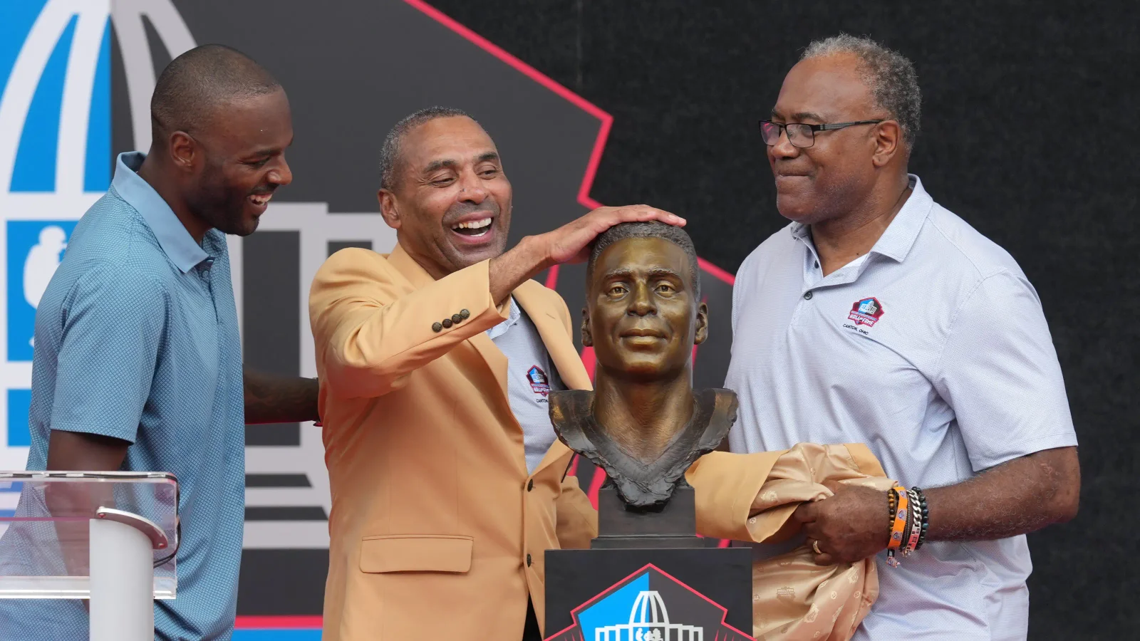 Dementia Disclosure Highlights Concussion Toll at Hall of Fame Ceremony