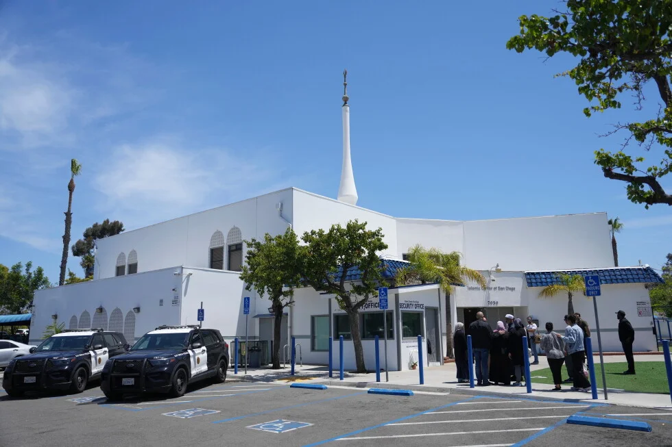 Teen who livestreamed San Diego mosque shooting charged with murder