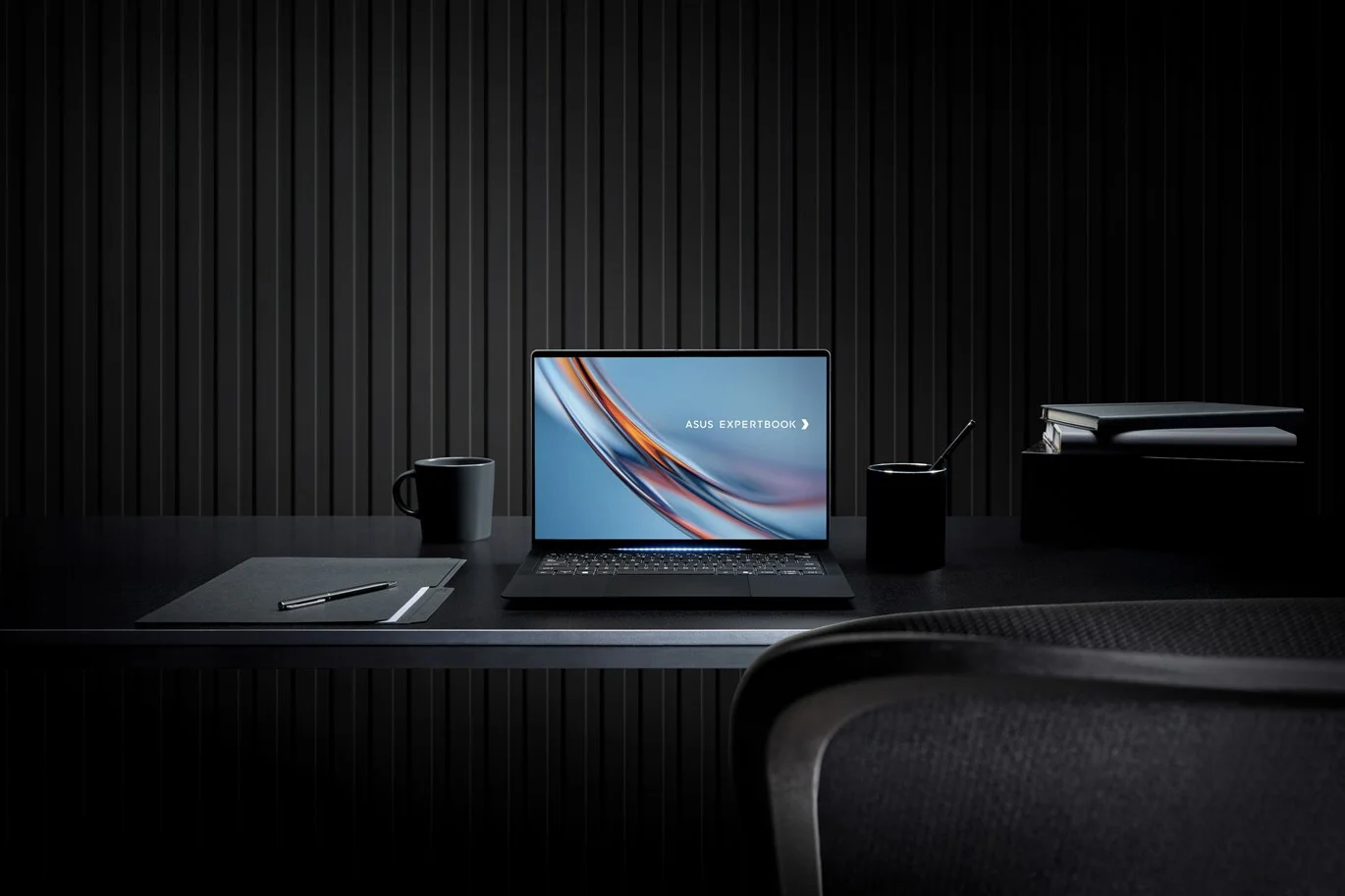 ASUS Unveils Ultra-Portable ExpertBook Ultra in US Stores