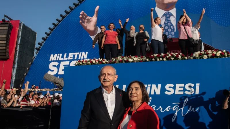 Opposition candidate accuses Russia of interfering in Turkey's election.