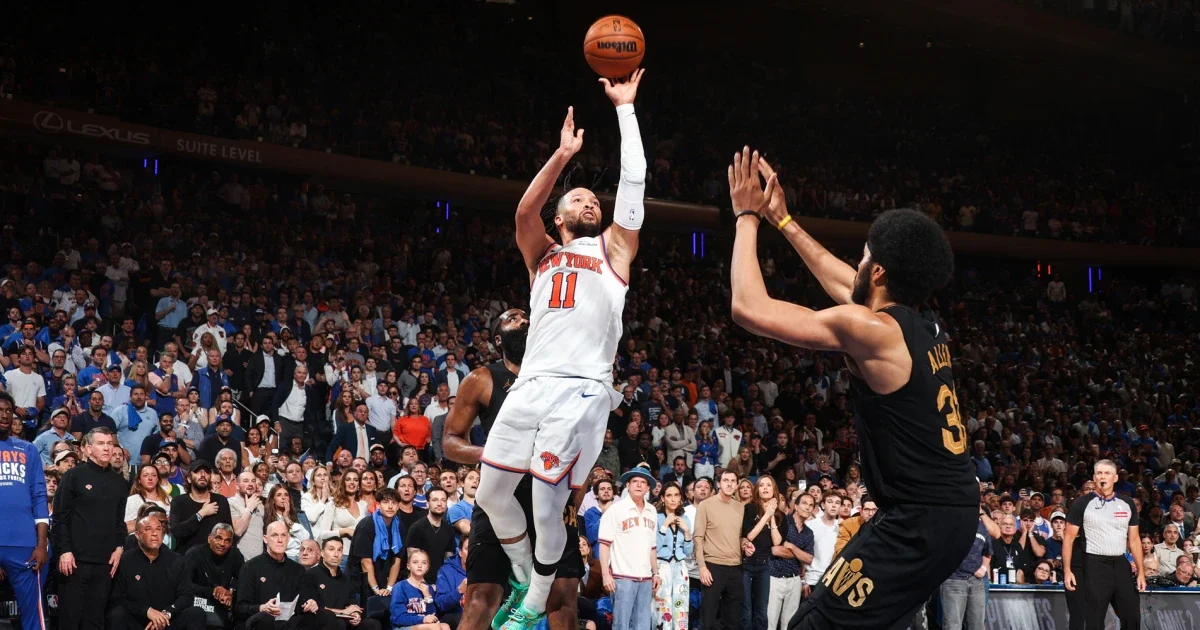 Brunson's 38-point eruption pushes Knicks past Cavs in OT for Game 1