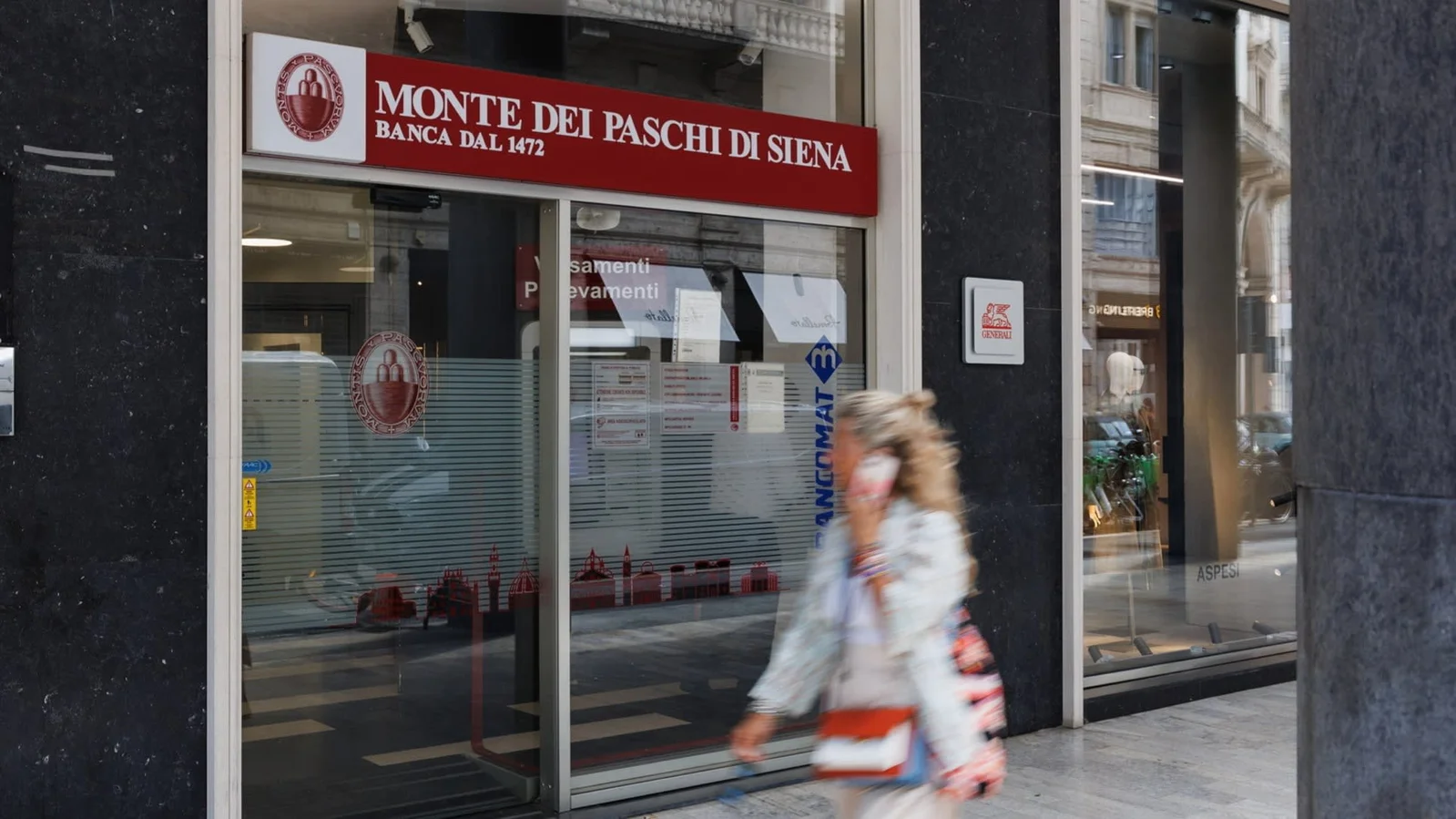 Intesa Prepares Bid for Monte dei Paschi to Disrupt BPM Merger