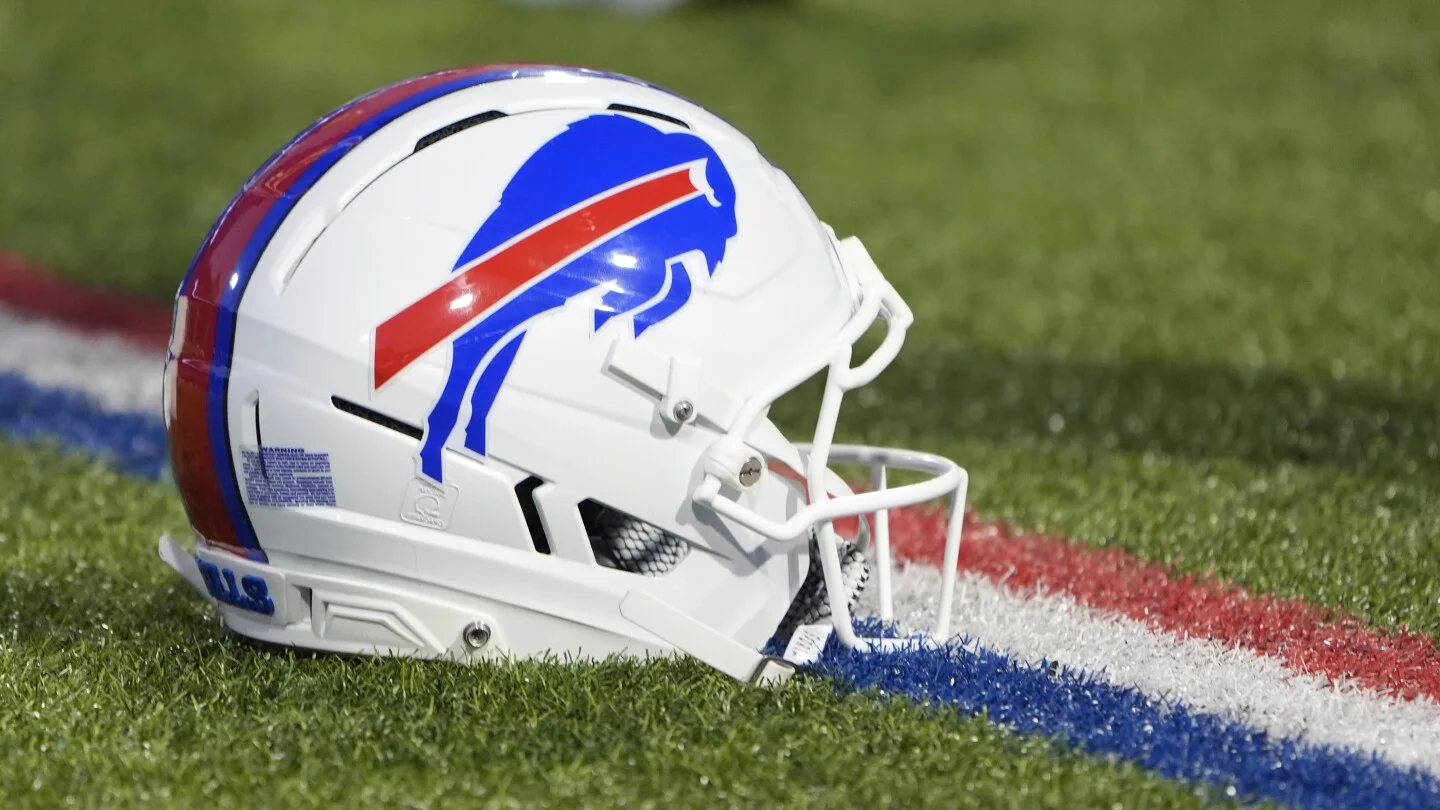 Bills sign six draft picks, highlighted by second-round edge TJ Parker
