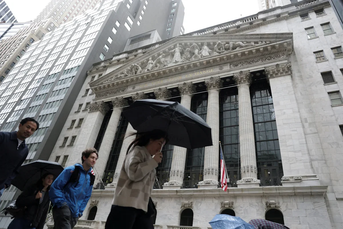 AI-fueled rally cools as U.S. stock futures ease ahead of jobs data