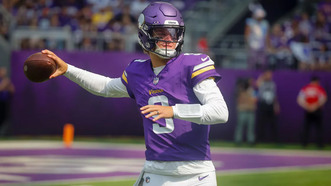 Murray to Start, Wentz Backed Up as McCarthy Slips to Vikings' Third-String
