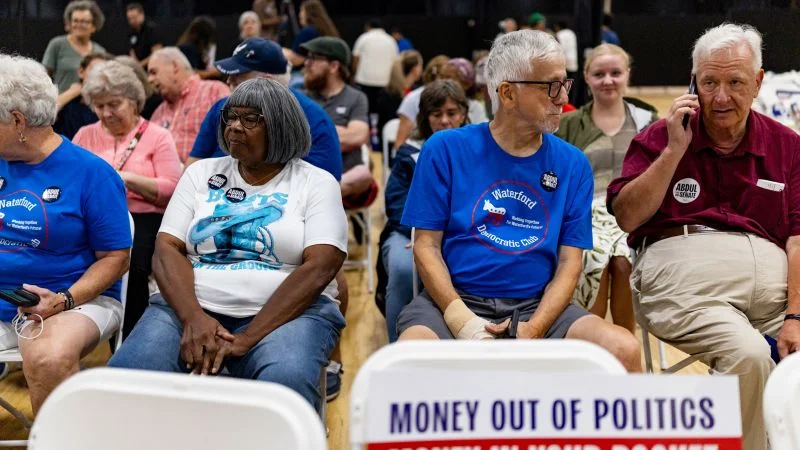 Democrats Bet on Red Turf to Flip the Senate in 2026