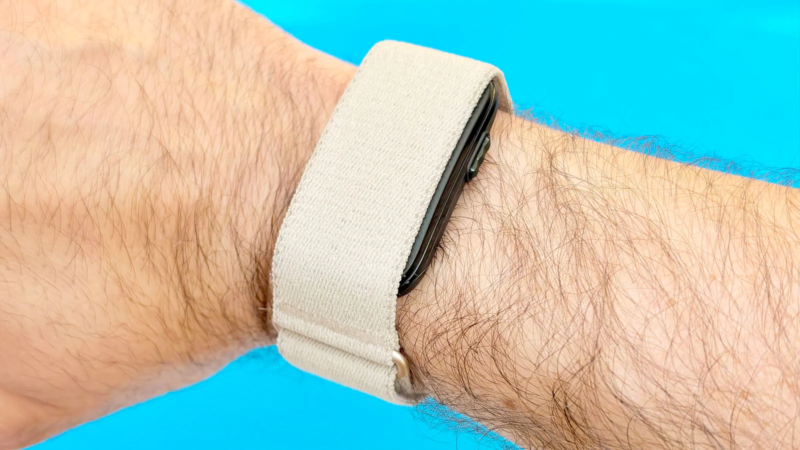 Garmin Cirqa redefines screen-free wearables as a middle ground between Fitbit Air and Whoop 5.0