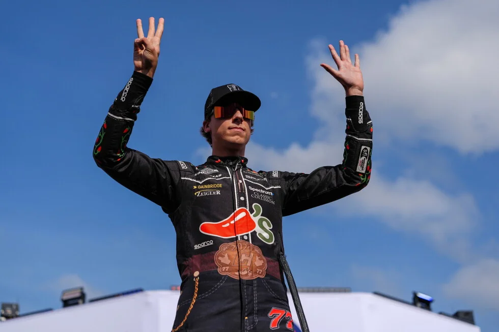 Busch's Death Certificate Cites Prolonged Pneumonia