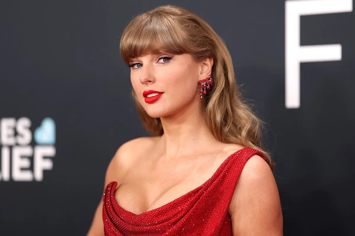 Taylor Swift Reaches $2 Billion, Crowned Biggest Female Musician in History