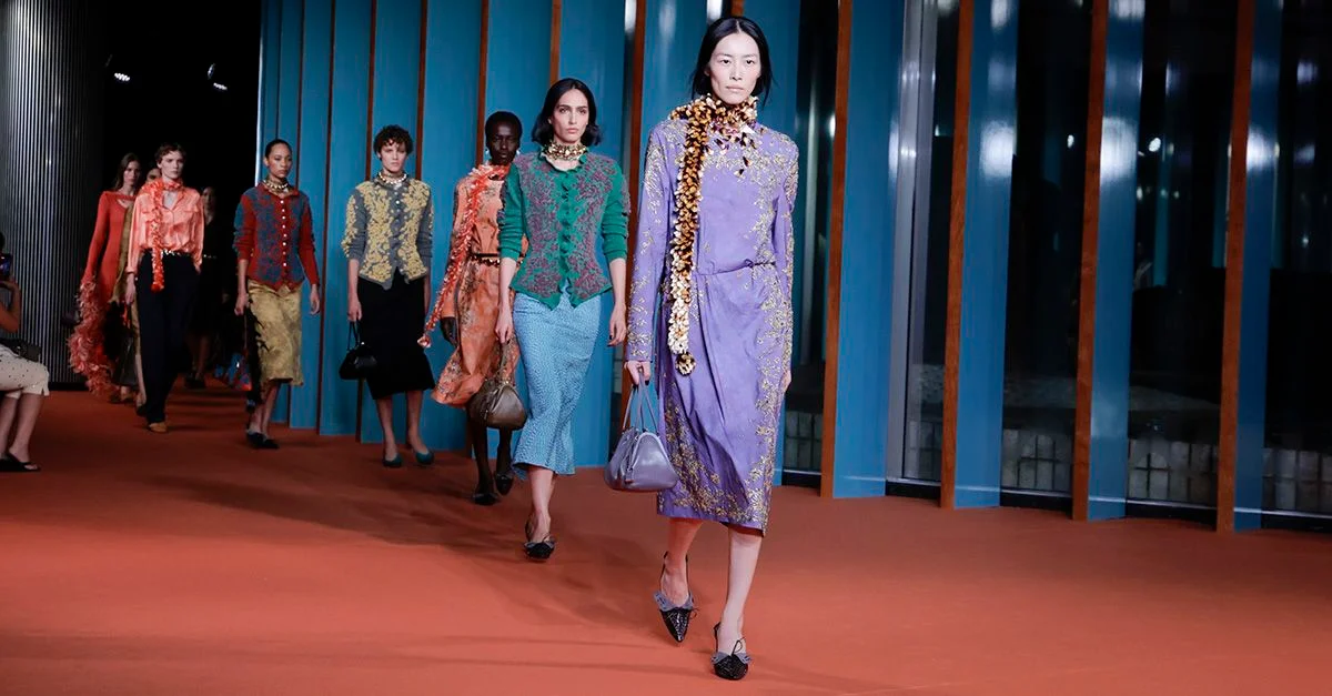 Tory Burch's S/S 27 Show Sets Bold Standards for 2027