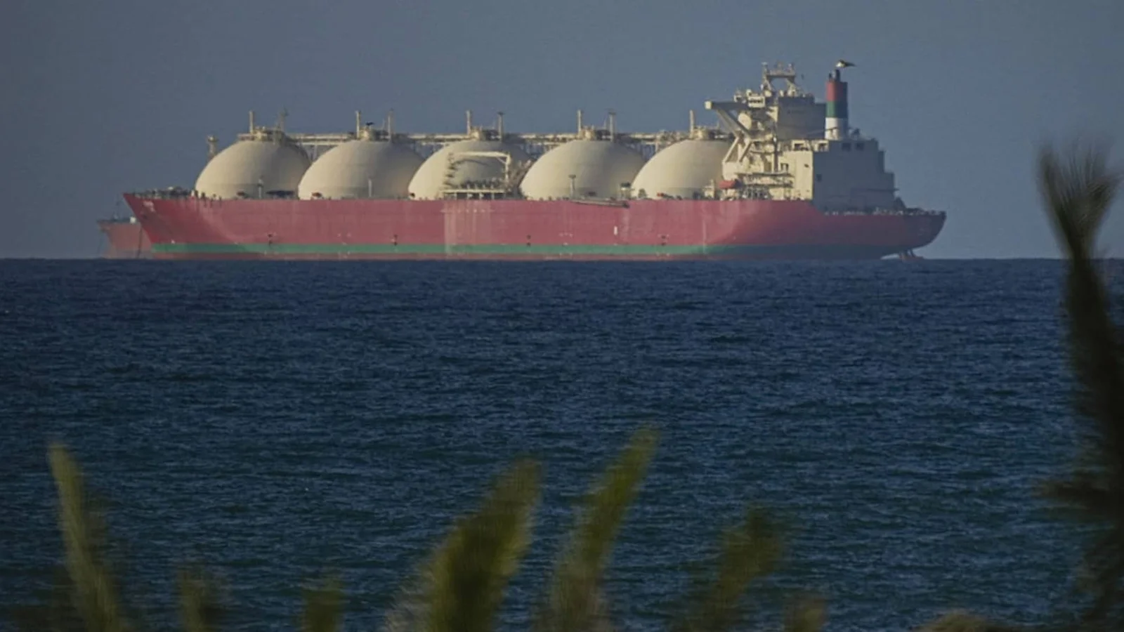 Hormuz Strait Opens to Commercial Traffic as Israel-Lebanon Ceasefire Holds