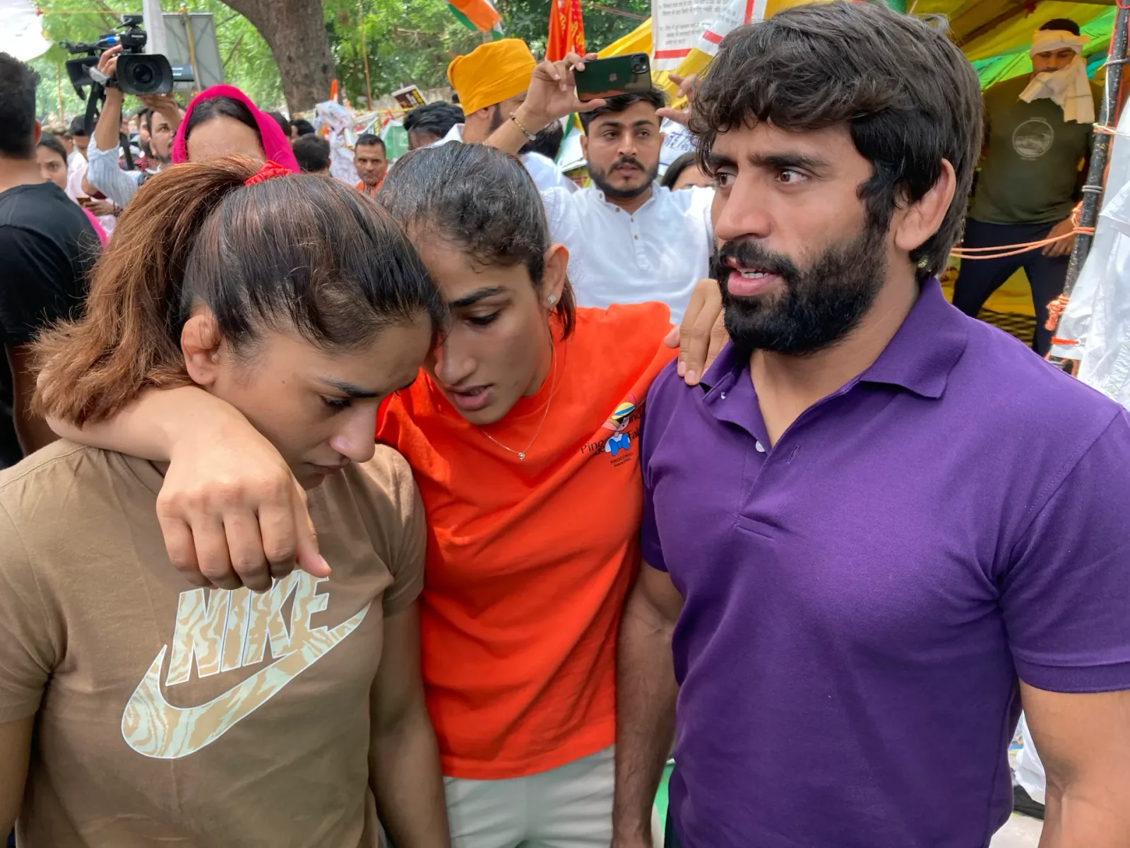 Indian Olympic Wrestlers Detained During Protest March in Delhi