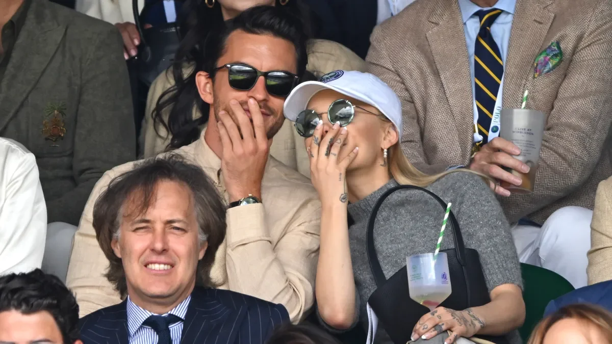 The Celebrity Breakup Buzz: Ariana Grande, Sofia Vergara, and the Contagious Divorce Trend