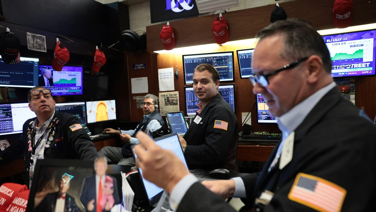 Diversify Now: Don’t Let a Tech-Heavy S&P 500 Define Your Nest Egg
