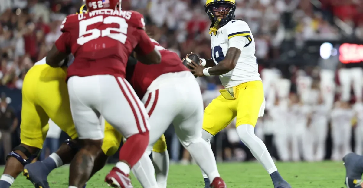 Oklahoma Defeats Michigan in Season Opener