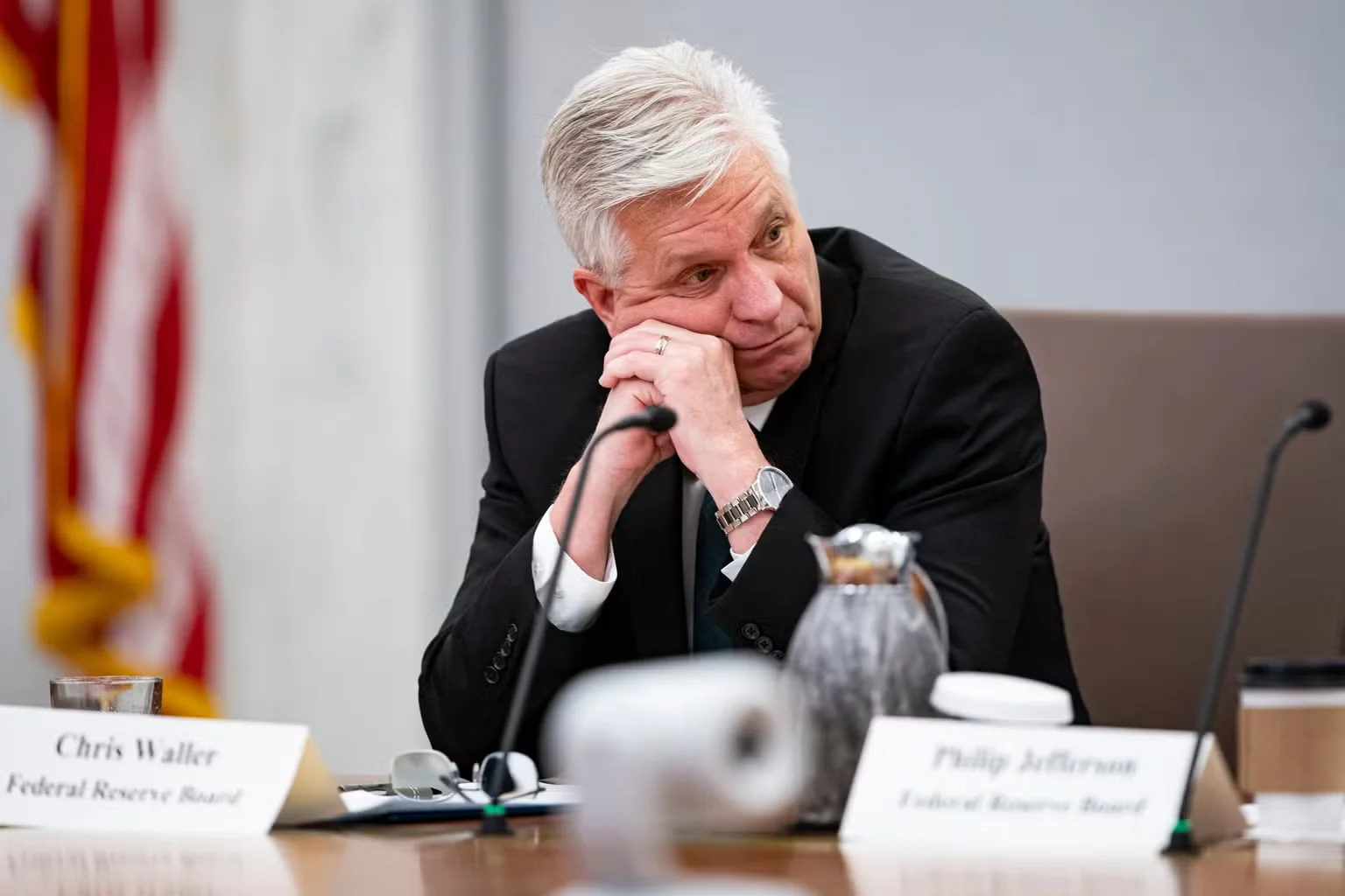 Federal Reserve Official Supports July Rate Cut Amid Market Movements