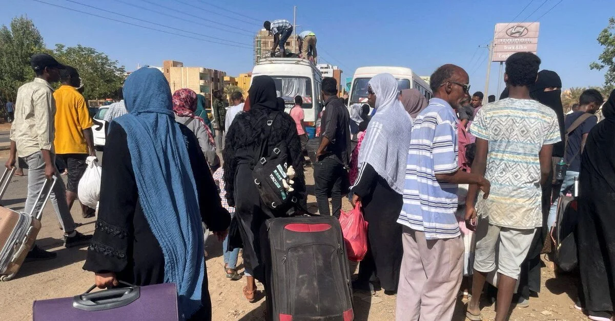 Sudanese flee to Chad as violence escalates.