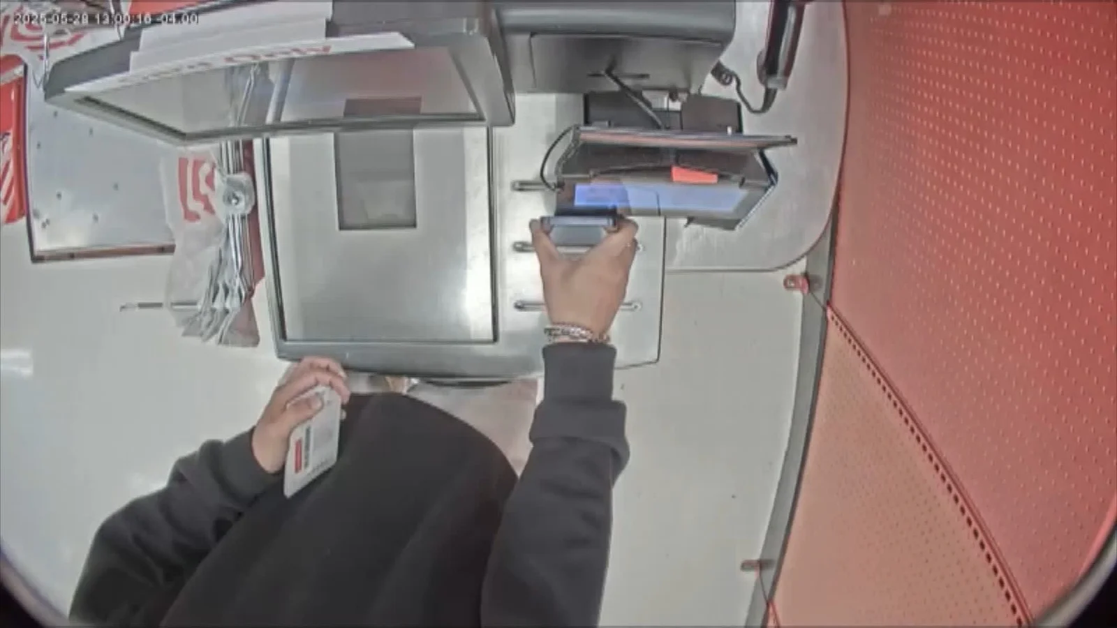 Tap-to-pay fraud fuels cross-border gift-card crime, police warn