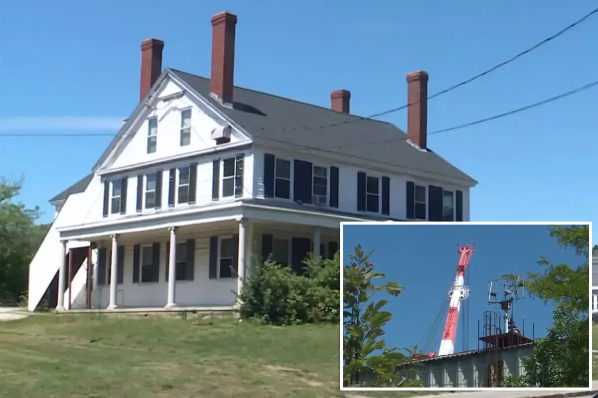 Maine’s 1900 Deering House Hits the Market for $1 With Relocation Deadline