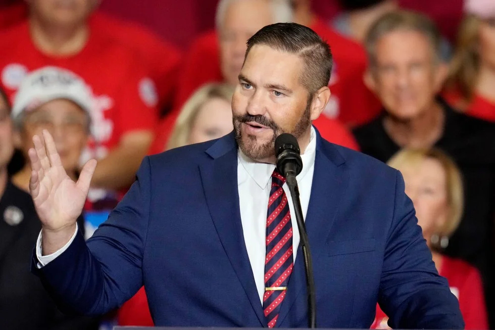 Court backs Arizona election official in dispute over voting operations