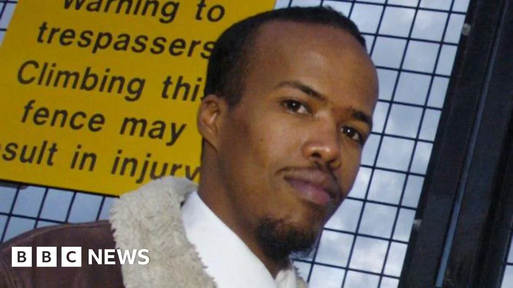 Man charged over Golders Green stabbing as terror probe advances