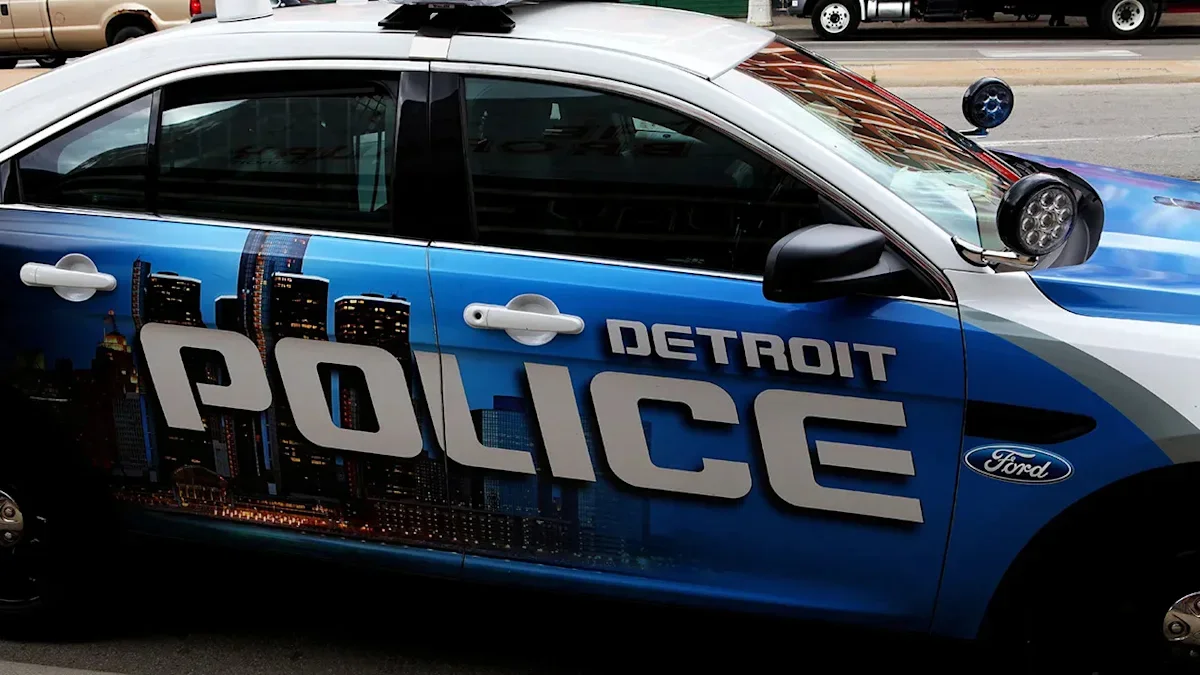 Wrong-order dispute ends in stabbing as Detroit sisters face charges