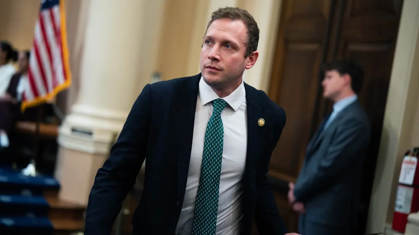 Democrats weigh expelling Rep. Miller over domestic abuse allegations